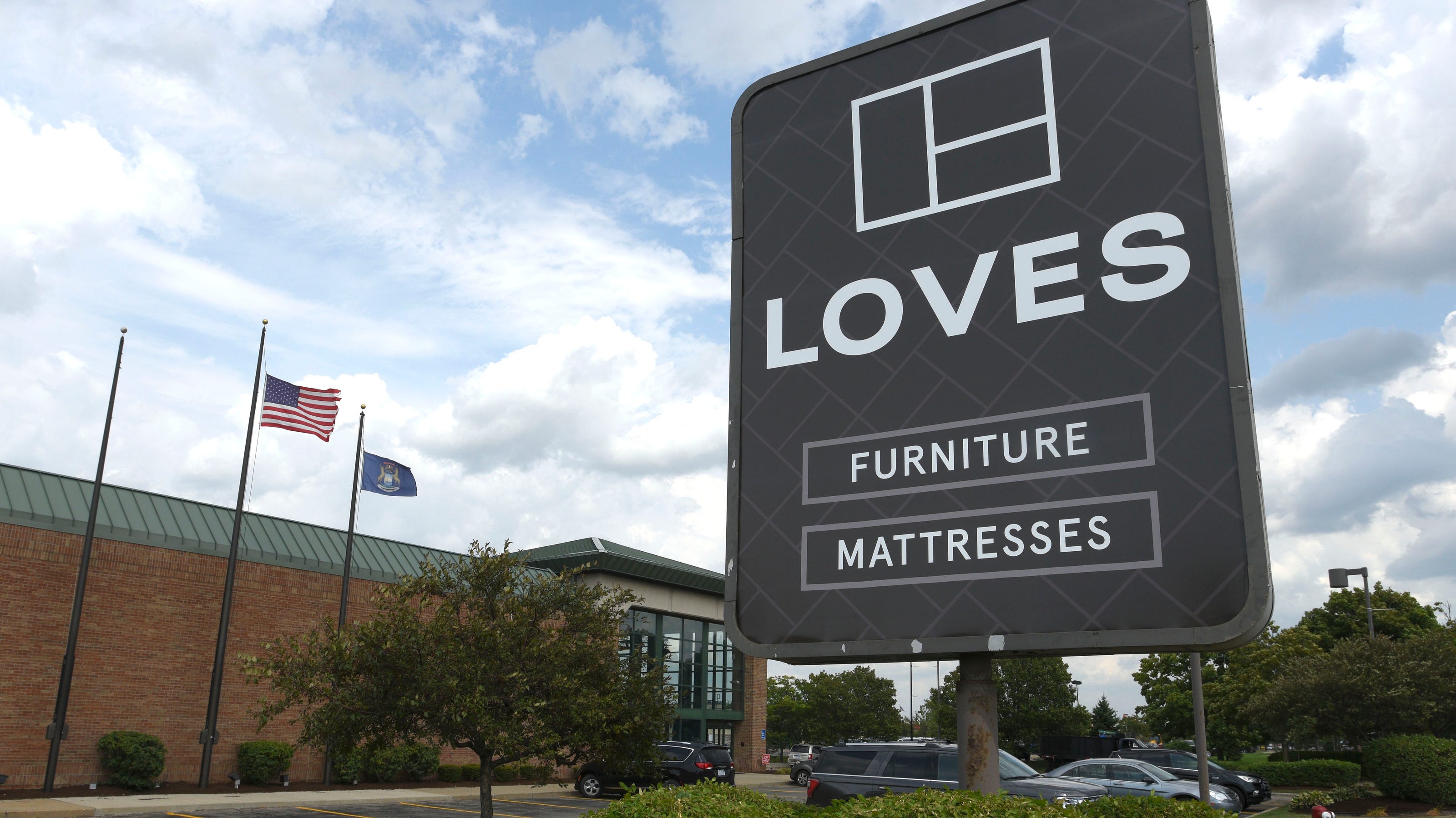 Love's Furniture Image